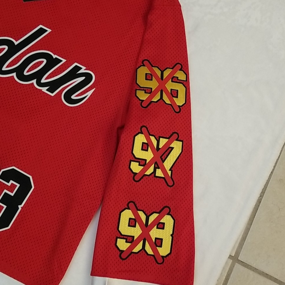 Jordan Hockey Jersey ( VERY RARE ) - Picture 9 of 12